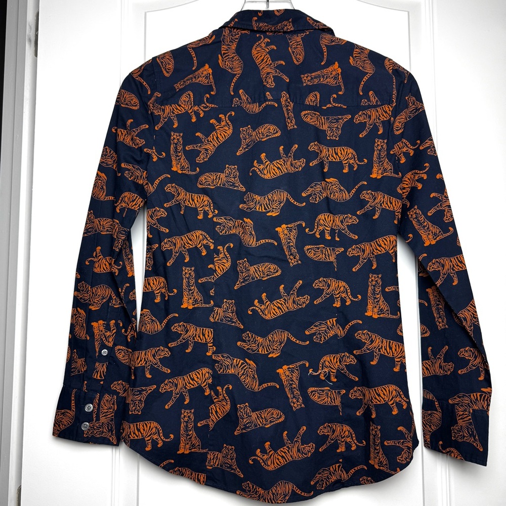 J.Crew | Tiger Print Button Down Shirt Sz XS NWT - Picture 3 of 6